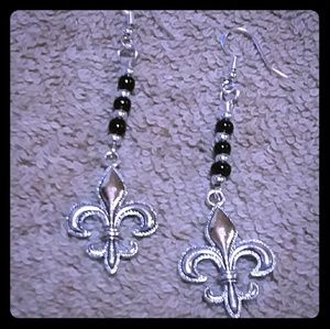 Handmade silver n black fleur de lis earrings